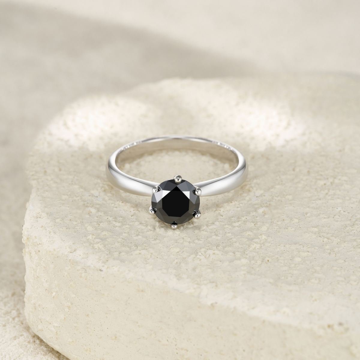 SOLITARIO TIFF NEGRO
