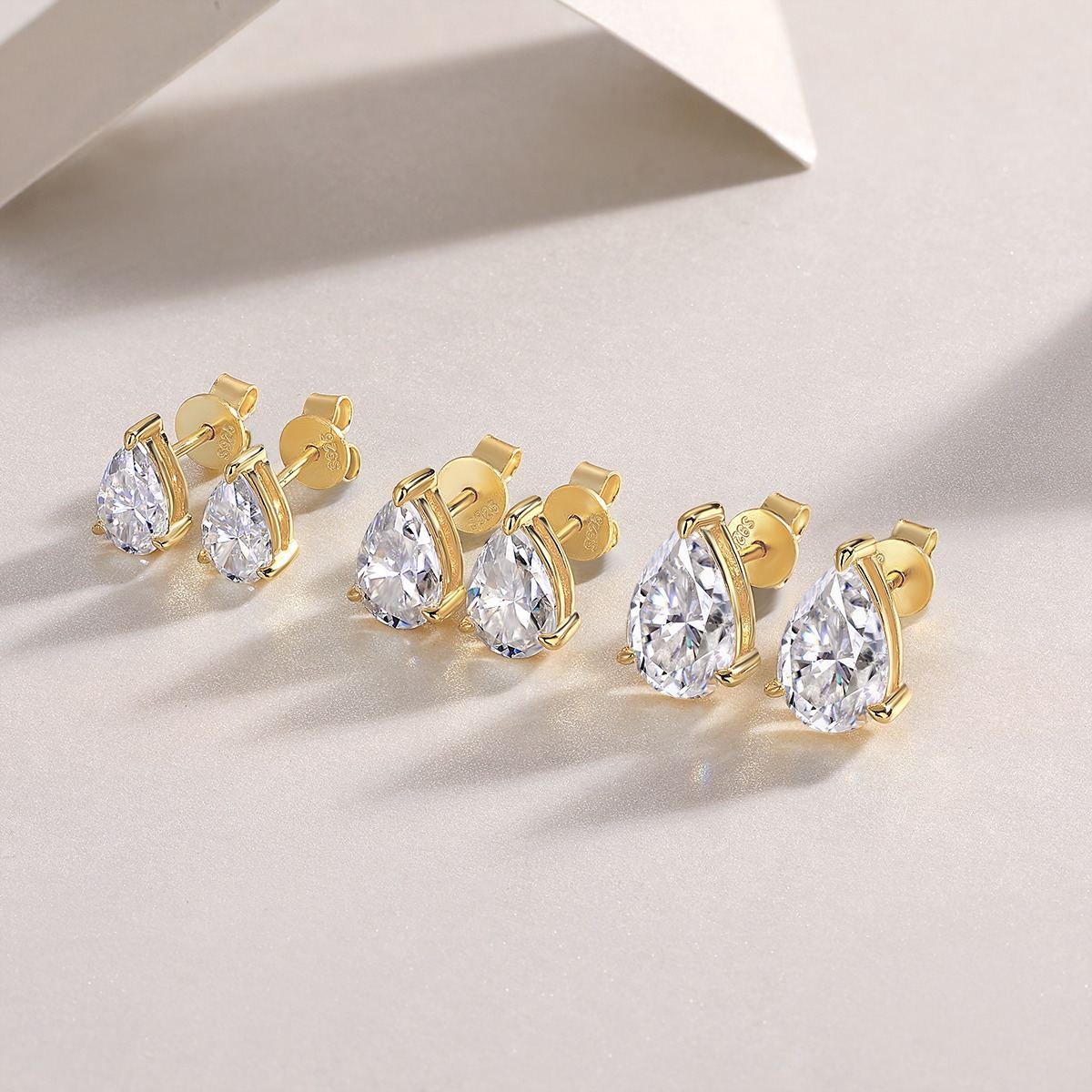 ARETES CORTE PERA 1CT